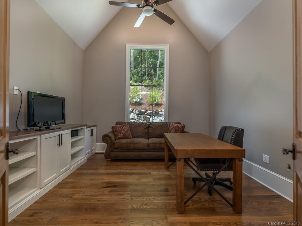 506 High Cliffs Road Hendersonville, NC 28739 - Photo 17 of 31 Gallery Image 17