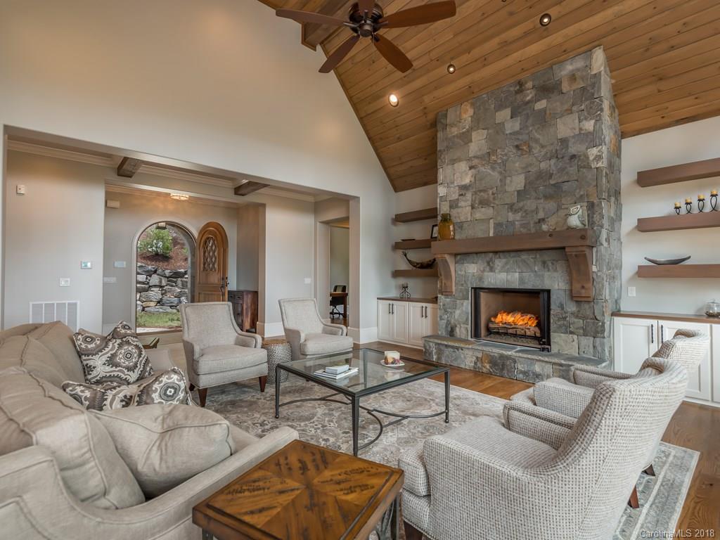 506 High Cliffs Road Hendersonville, NC 28739 - Photo 5 of 31 Gallery Image 5