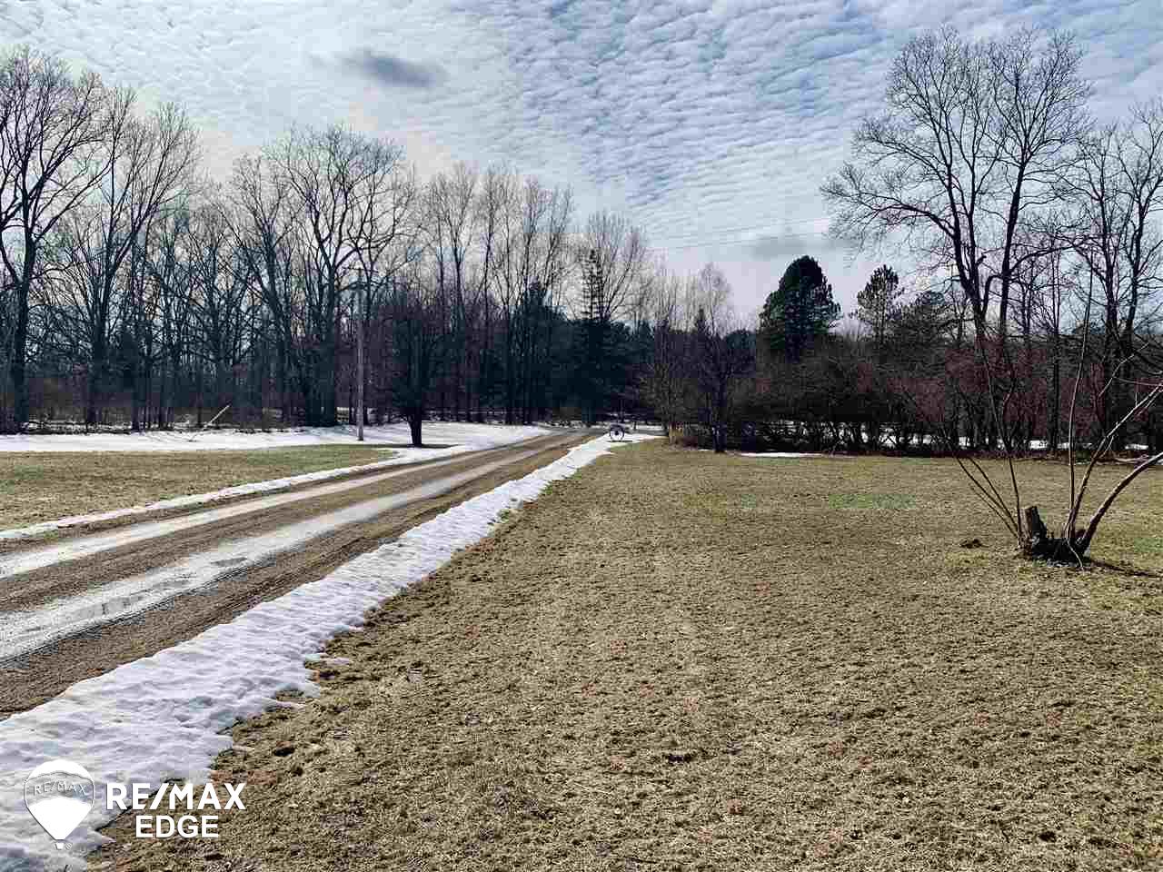 3261 Ivory Road Lapeer, MI 48446 - Photo 19 of 19 50035583-18.JPG