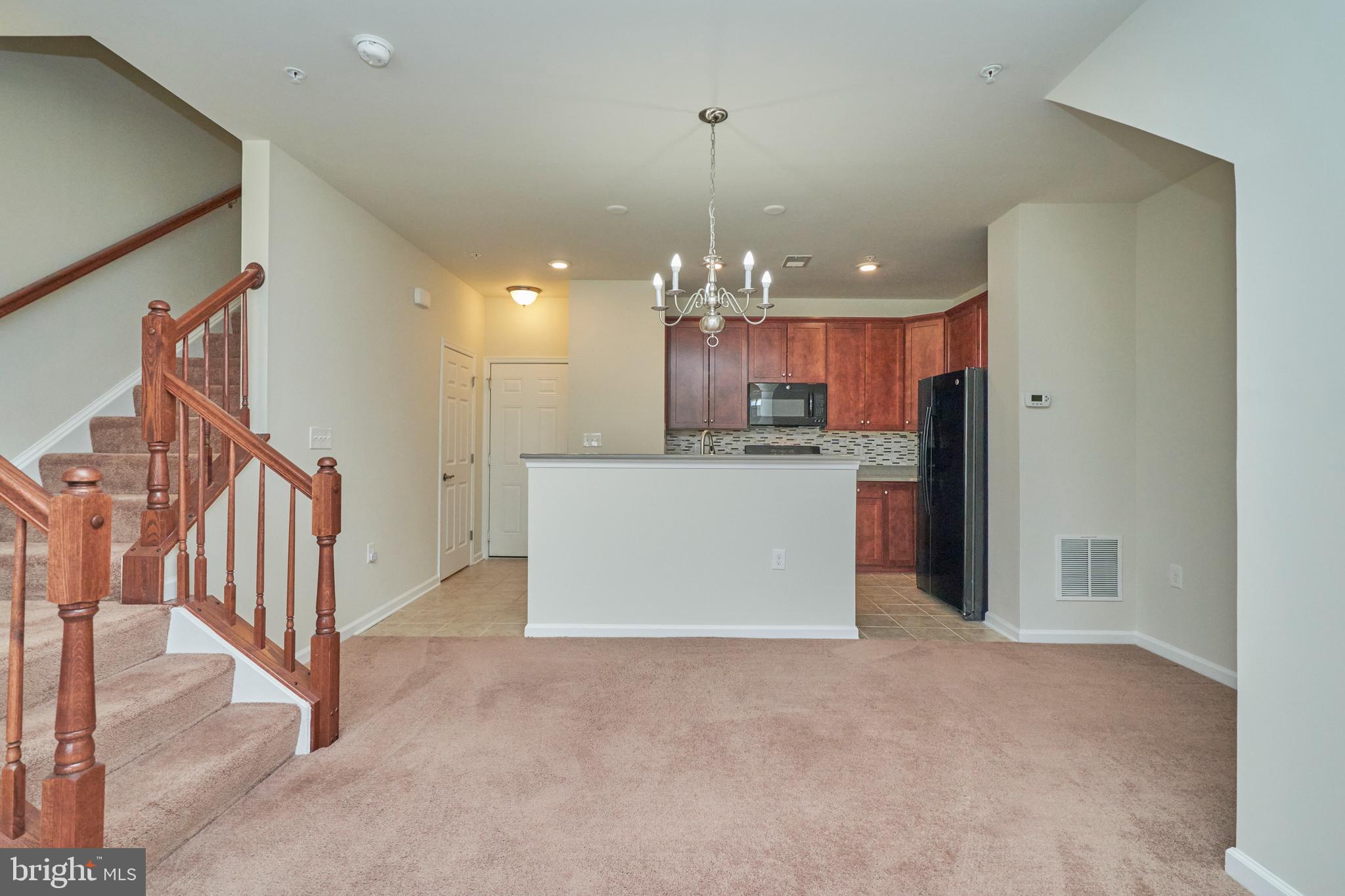 43427 Town Gate Square Chantilly, VA 20152 - Photo 14 of 22 View to Kitchen