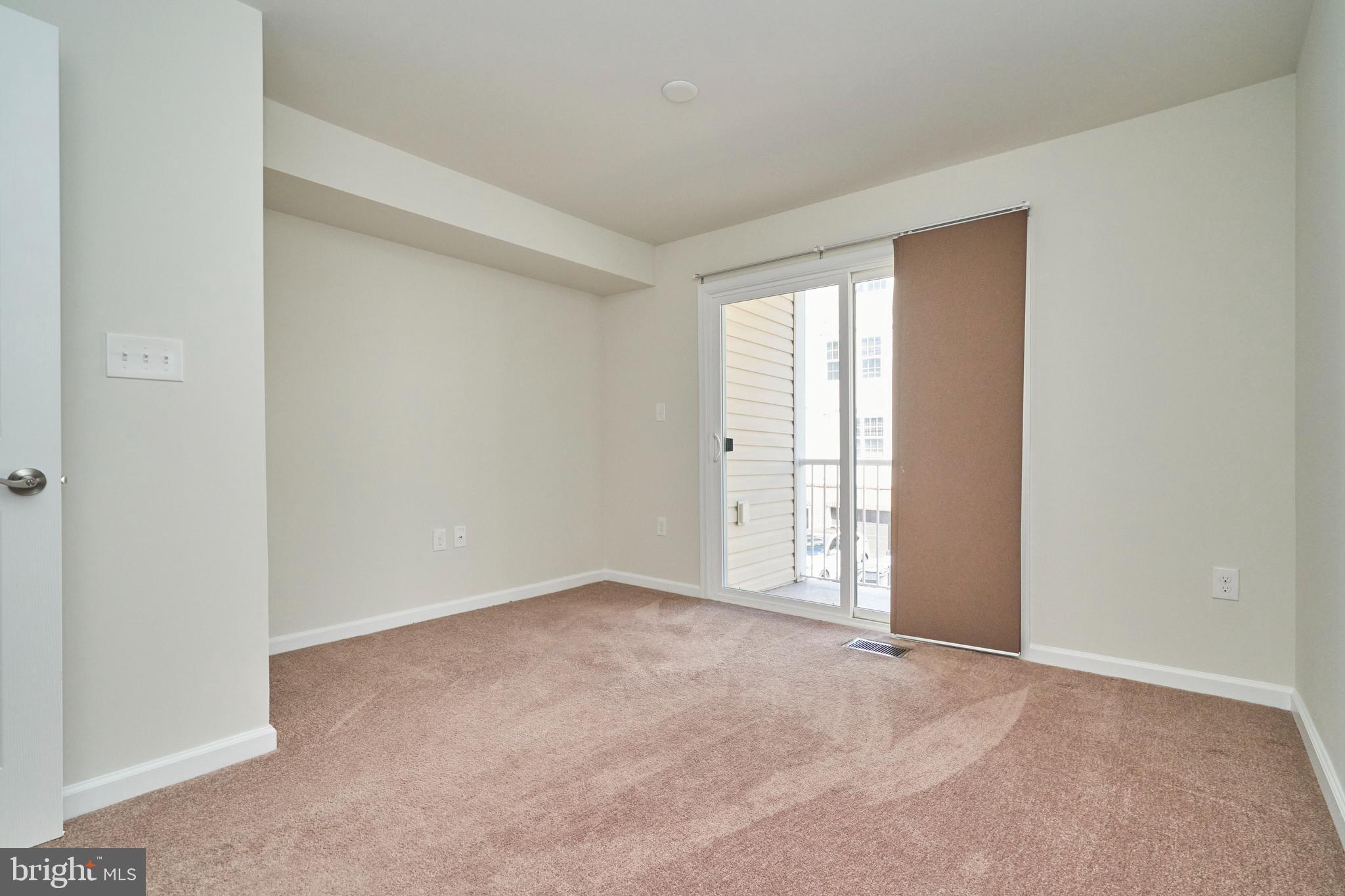 43427 Town Gate Square Chantilly, VA 20152 - Photo 18 of 22 Second Bedroom with Balcony