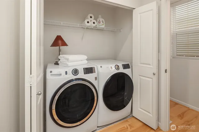 $699,950 | 16009 24th Street East, Lake Tapps, WA 98391