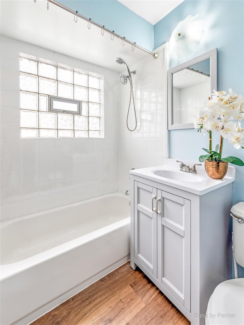 52 Wren Road Carpentersville, IL 60110 - Photo 12 of 24