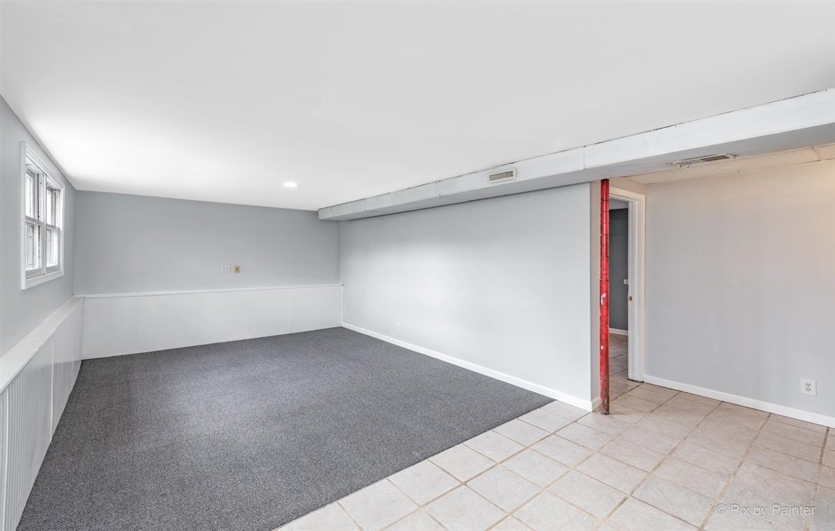 52 Wren Road Carpentersville, IL 60110 - Photo 13 of 24