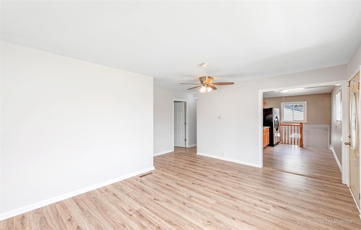 52 Wren Road Carpentersville, IL 60110 - Photo 6 of 24