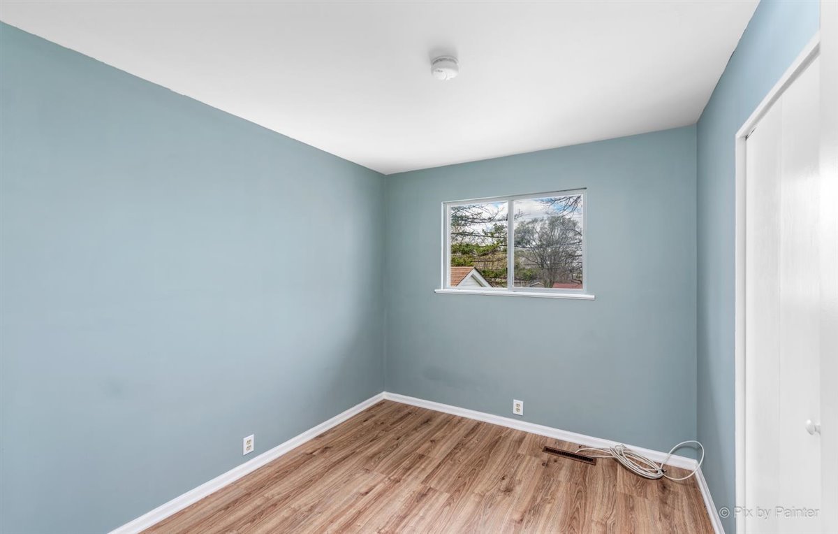 52 Wren Road Carpentersville, IL 60110 - Photo 10 of 24