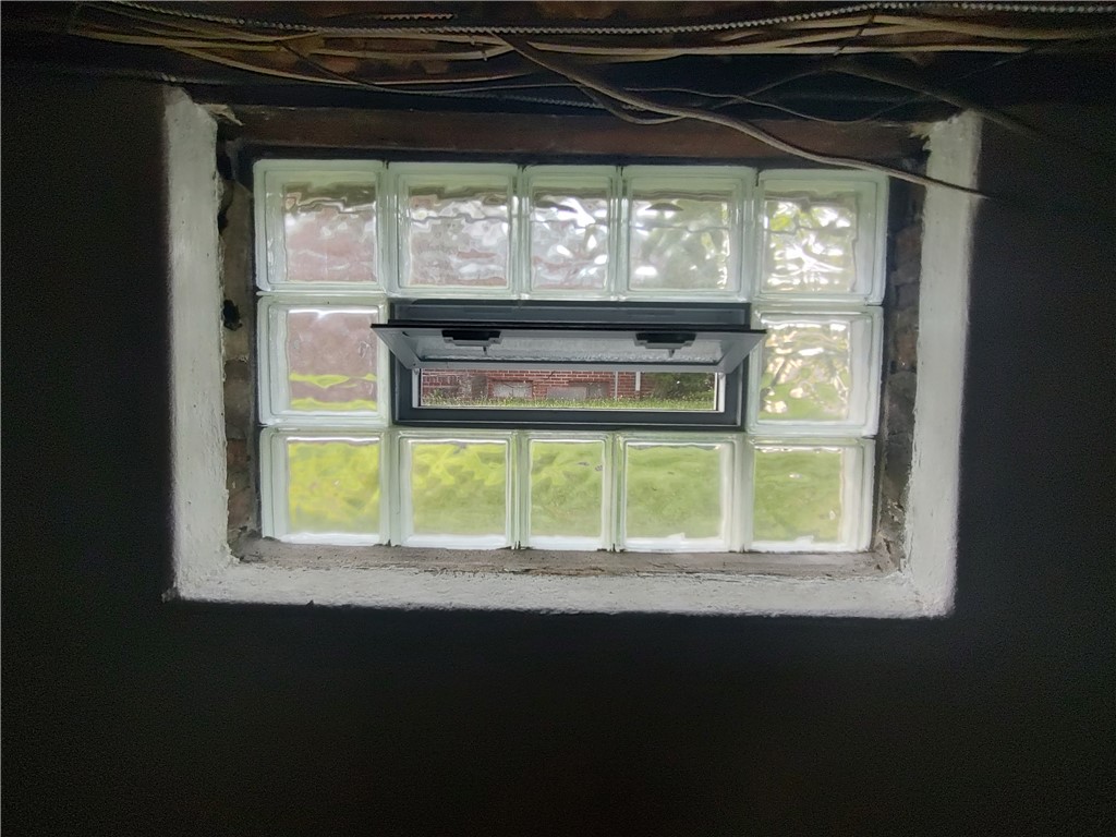 29 Hillcrest Street Rochester, NY 14609 - Photo 23 of 24 block windows with vents
