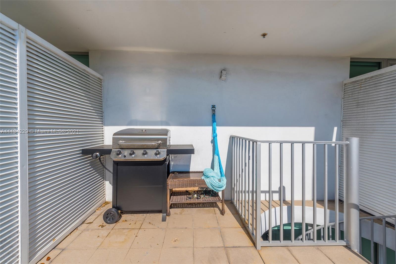 1577 Bay Road, Unit 207 Miami Beach, FL 33139 - Photo 14 of 15 Gallery Image 14