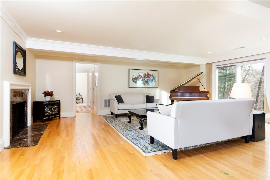 25 Pojac Point Road North Kingstown, RI 02852 - Photo 9 of 40