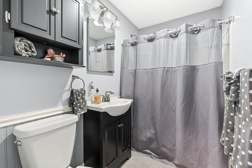 72 Windsor Road, Unit 2 Medford, MA 02155 - Photo 11 of 21