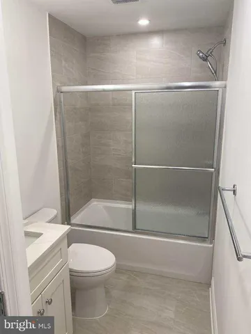 $1,500 | 120 West 4th Avenue, Unit 2, Ranson, WV 25438