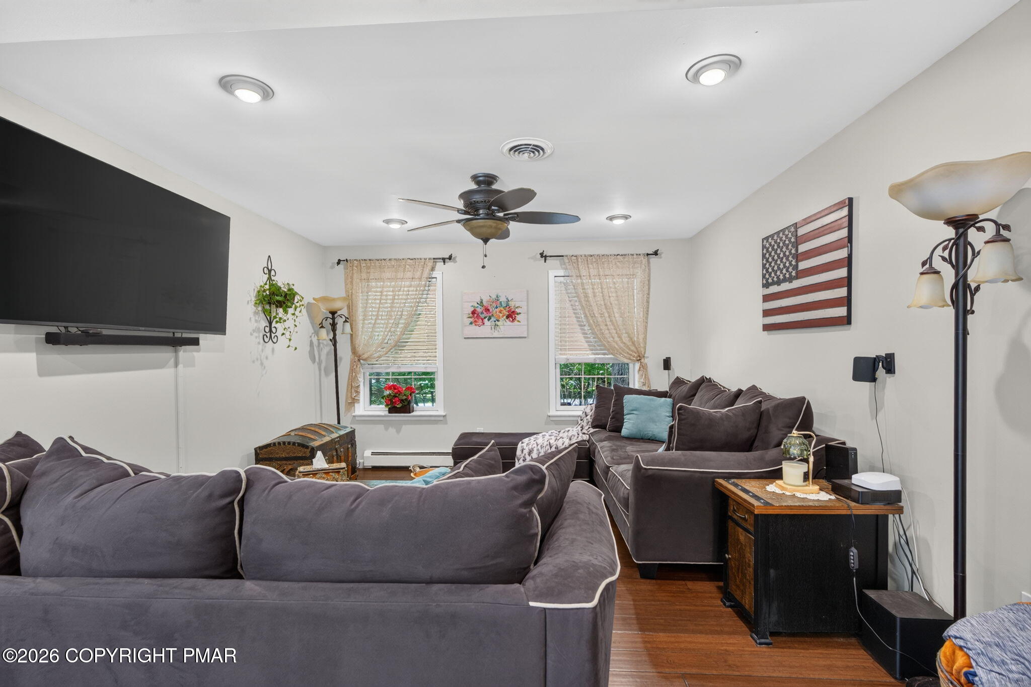 539 Pheasant Road Saylorsburg, PA 18353 - Photo 21 of 59 family room