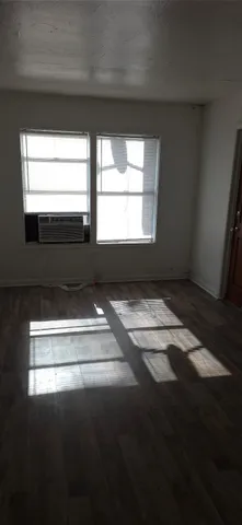 $890 | 2811 Iola Street, Unit 8, Houston, TX 77017