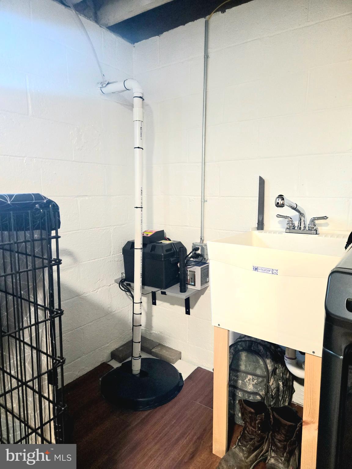 1827 Ridgewick Road Glen Burnie, MD 21061 - Photo 28 of 34 sump pump with battery back up