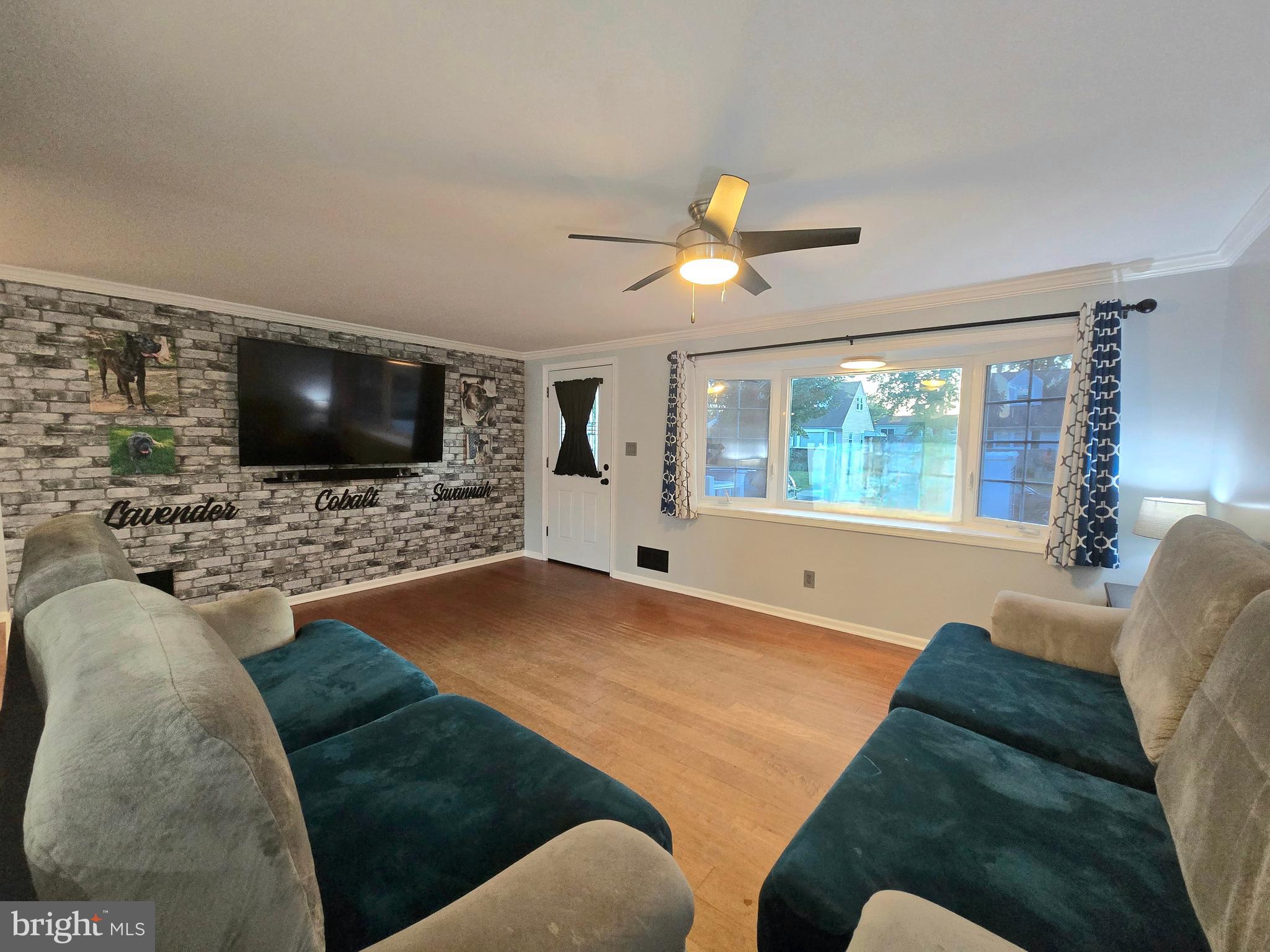 1827 Ridgewick Road Glen Burnie, MD 21061 - Photo 7 of 34 spacious living area