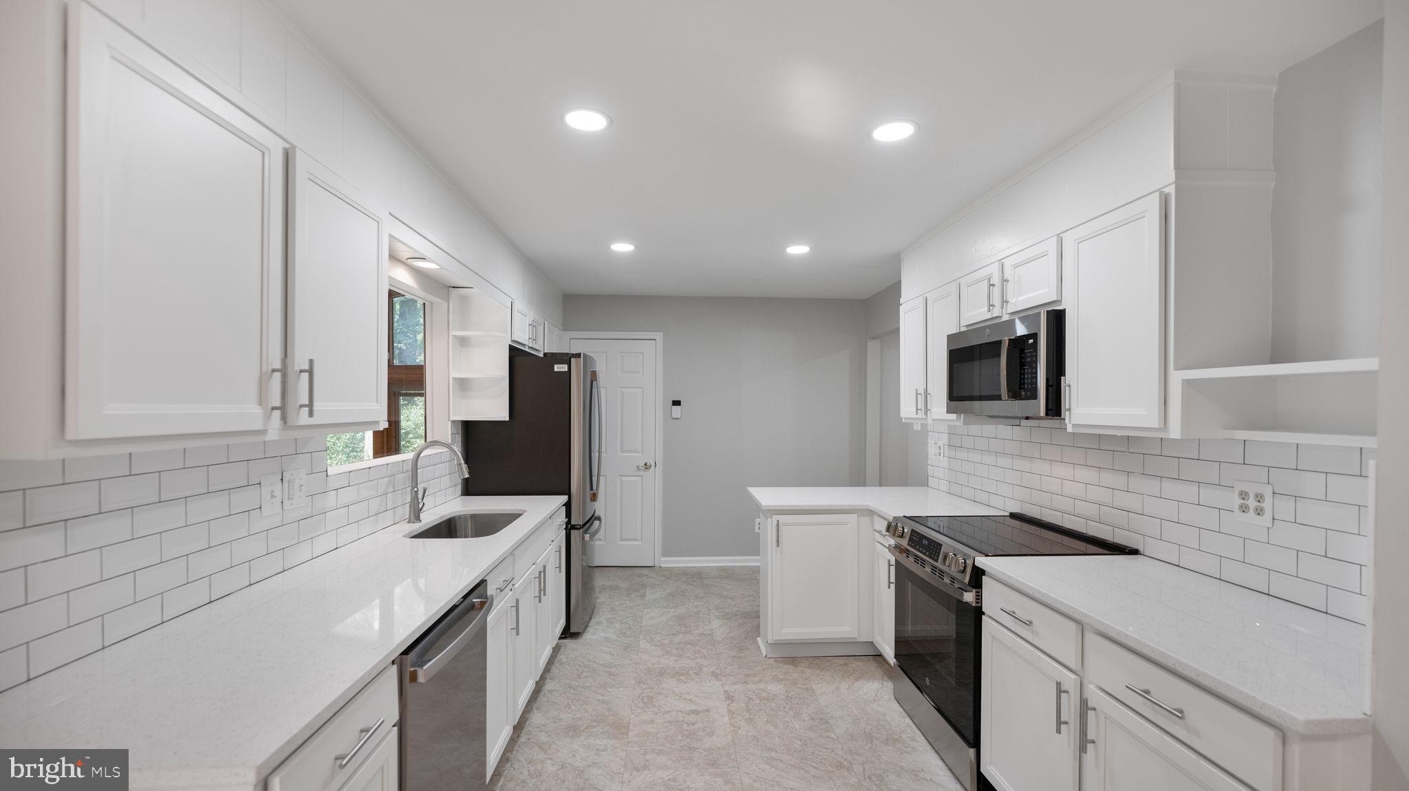 2317 Carrollton Road Westminster, MD 21157 - Photo 12 of 64 brand new Quartz countertops