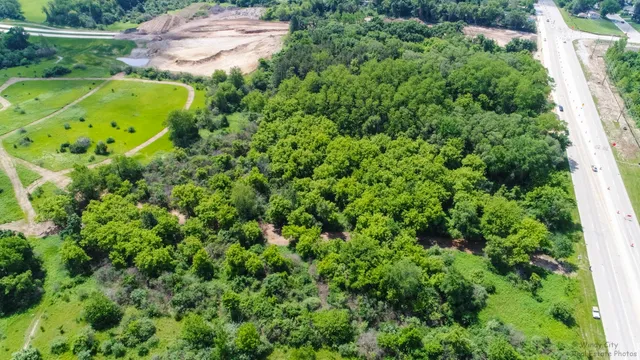 $349,000 | 25 Elgin) Road, Zion, IL 60099