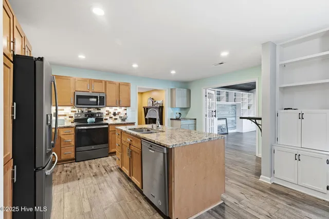 $525,000 | 3206 Monticello Drive, Wilmington, NC 28405