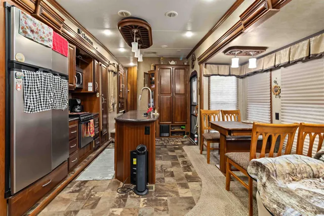 $325,000 | H05 North Sawyer Street, Cascade, ID 83611