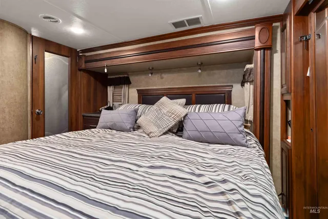 $325,000 | H05 North Sawyer Street, Cascade, ID 83611