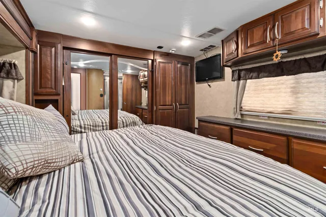 $325,000 | H05 North Sawyer Street, Cascade, ID 83611