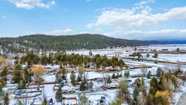 $325,000 | H05 North Sawyer Street, Cascade, ID 83611