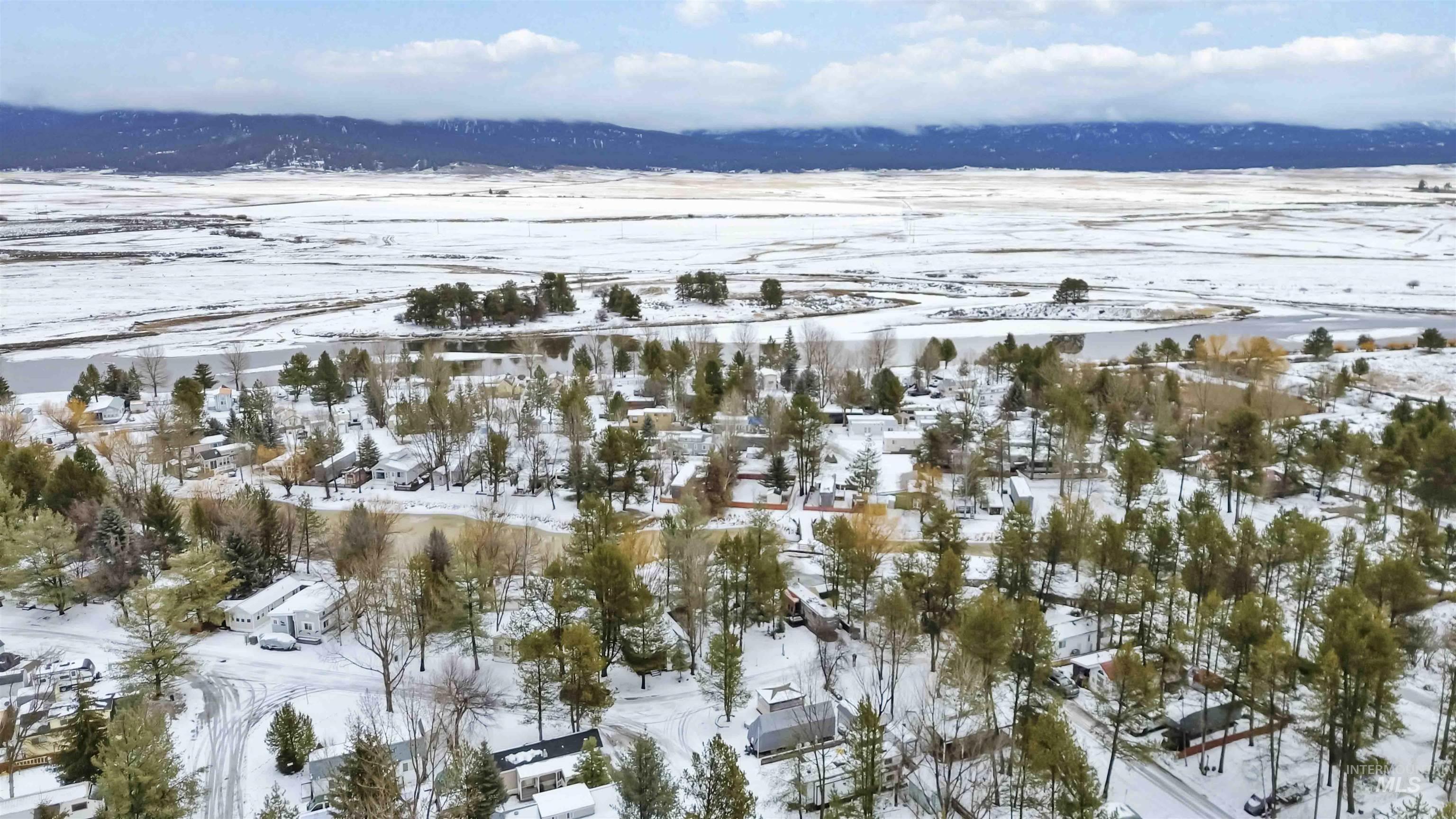 H05 North Sawyer Street Cascade, ID 83611 - Photo 34 of 40 View of snowy aerial view