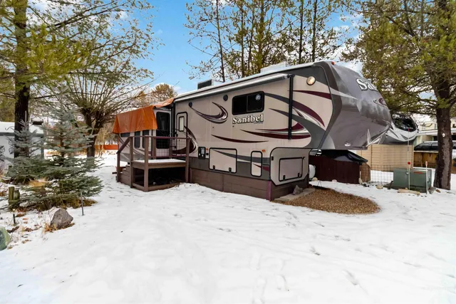 $325,000 | H05 North Sawyer Street, Cascade, ID 83611