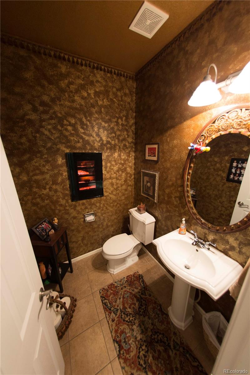 8359 Hackamore Road Littleton, CO 80125 - Photo 10 of 31 Gallery Image 10