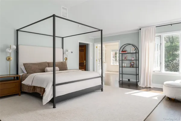 $2,599,000 | 12 Hampton Road, Purchase, NY 10577