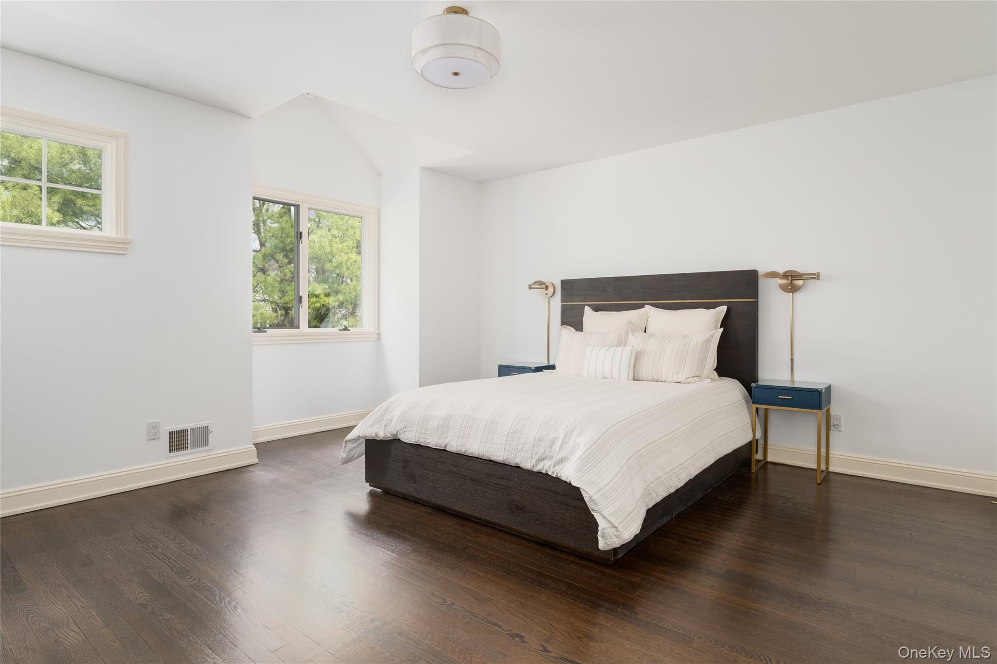 12 Hampton Road Purchase, NY 10577 - Photo 15 of 25