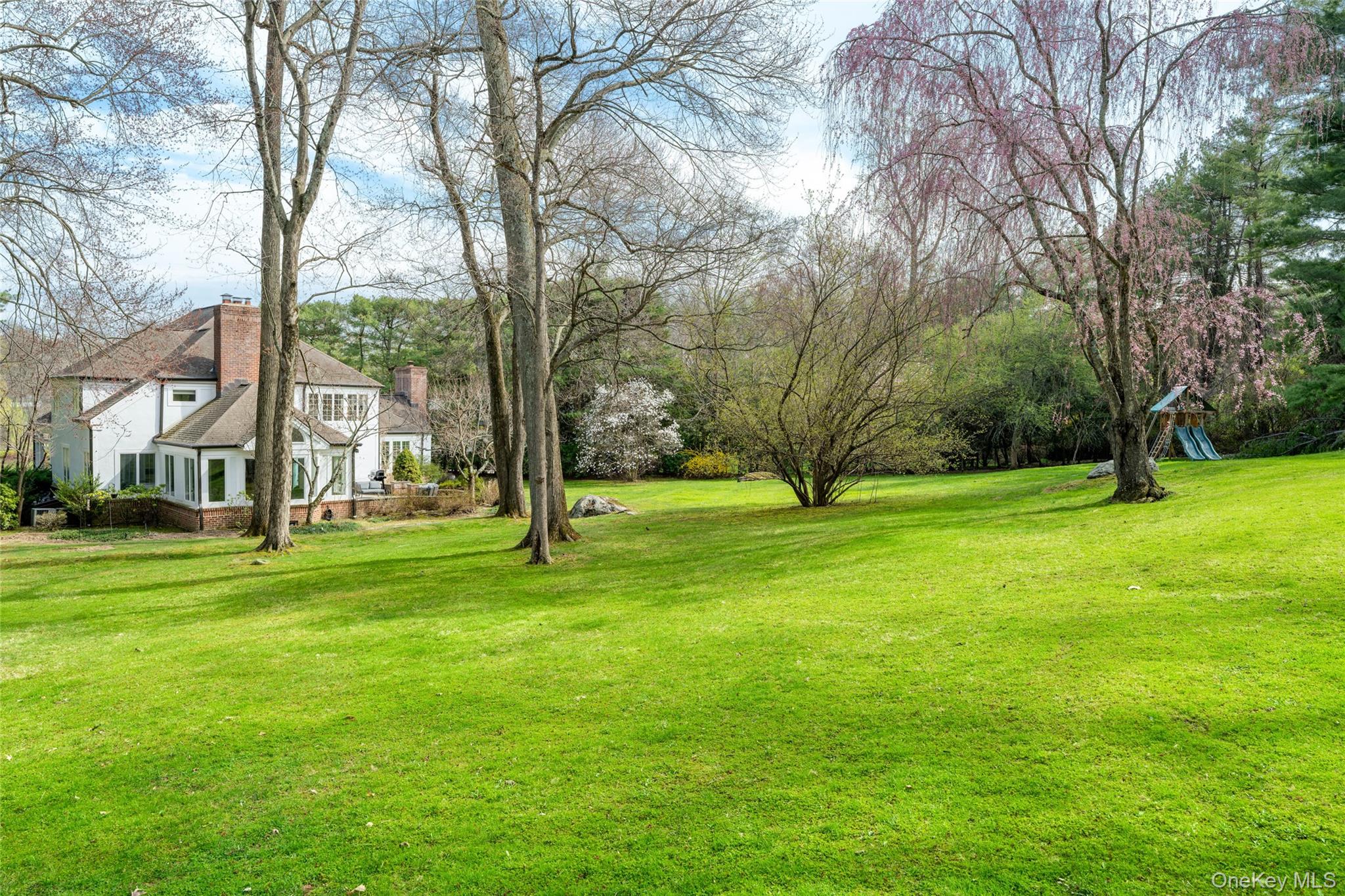 12 Hampton Road Purchase, NY 10577 - Photo 22 of 25