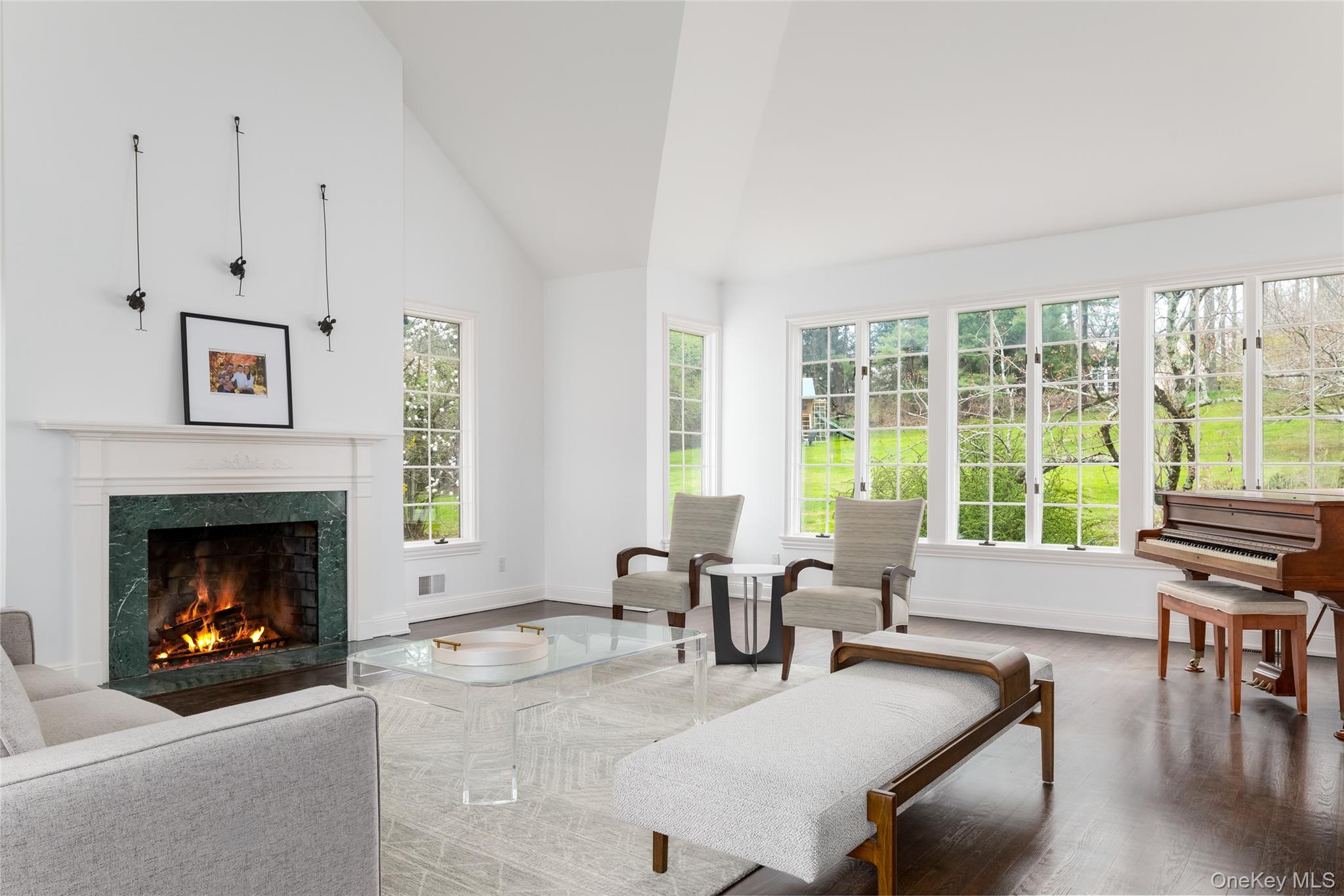 12 Hampton Road Purchase, NY 10577 - Photo 5 of 25