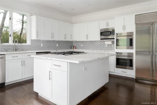 $2,599,000 | 12 Hampton Road, Purchase, NY 10577