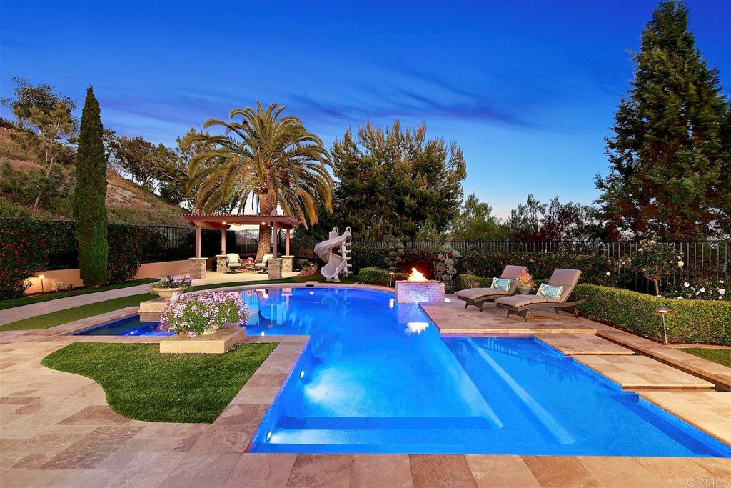 3207 Corte Bosque Carlsbad, CA 92009 - Photo 46 of 49