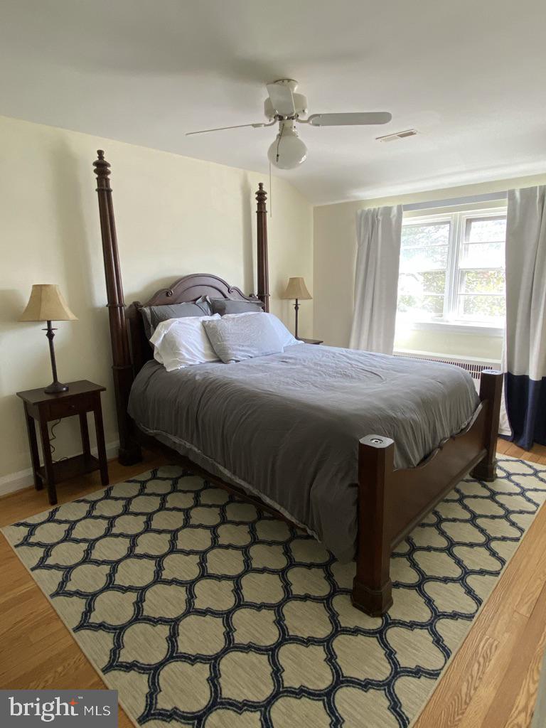 246 Ridge Avenue Towson, MD 21286 - Photo 11 of 28 Master bedroom