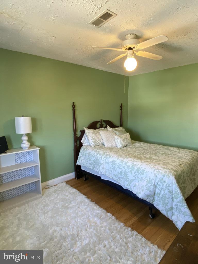 246 Ridge Avenue Towson, MD 21286 - Photo 12 of 28 2nd Bedroom