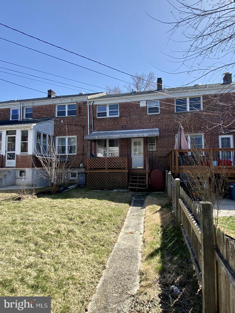 246 Ridge Avenue Towson, MD 21286 - Photo 18 of 28 Backyard