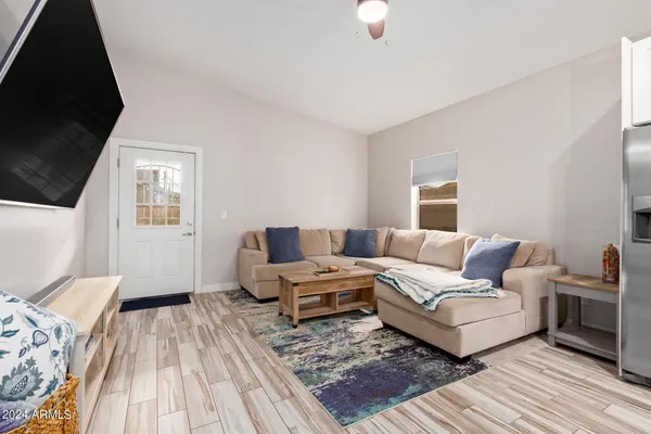 $2,500 | 2647 East Contention Mine Road, Phoenix, AZ 85032