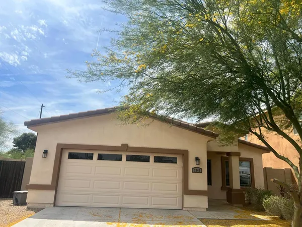 $2,500 | 2647 East Contention Mine Road, Phoenix, AZ 85032