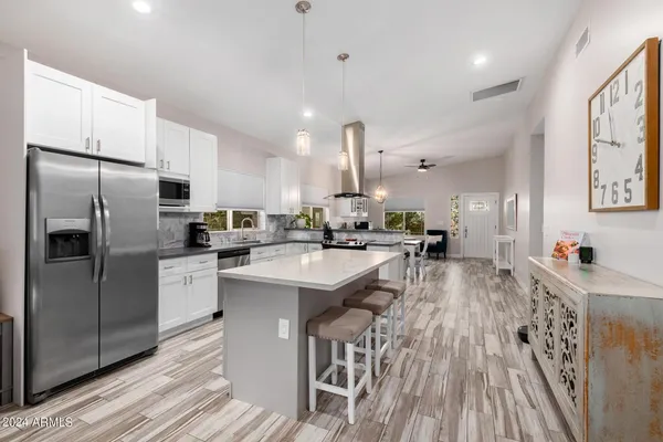 $2,500 | 2647 East Contention Mine Road, Phoenix, AZ 85032