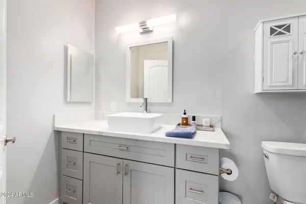 $2,500 | 2647 East Contention Mine Road, Phoenix, AZ 85032