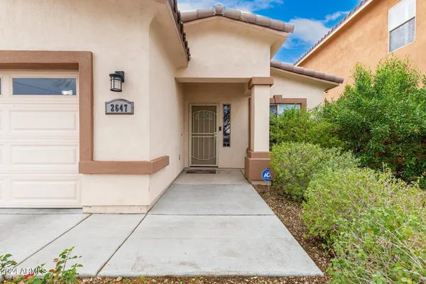 $2,500 | 2647 East Contention Mine Road, Phoenix, AZ 85032