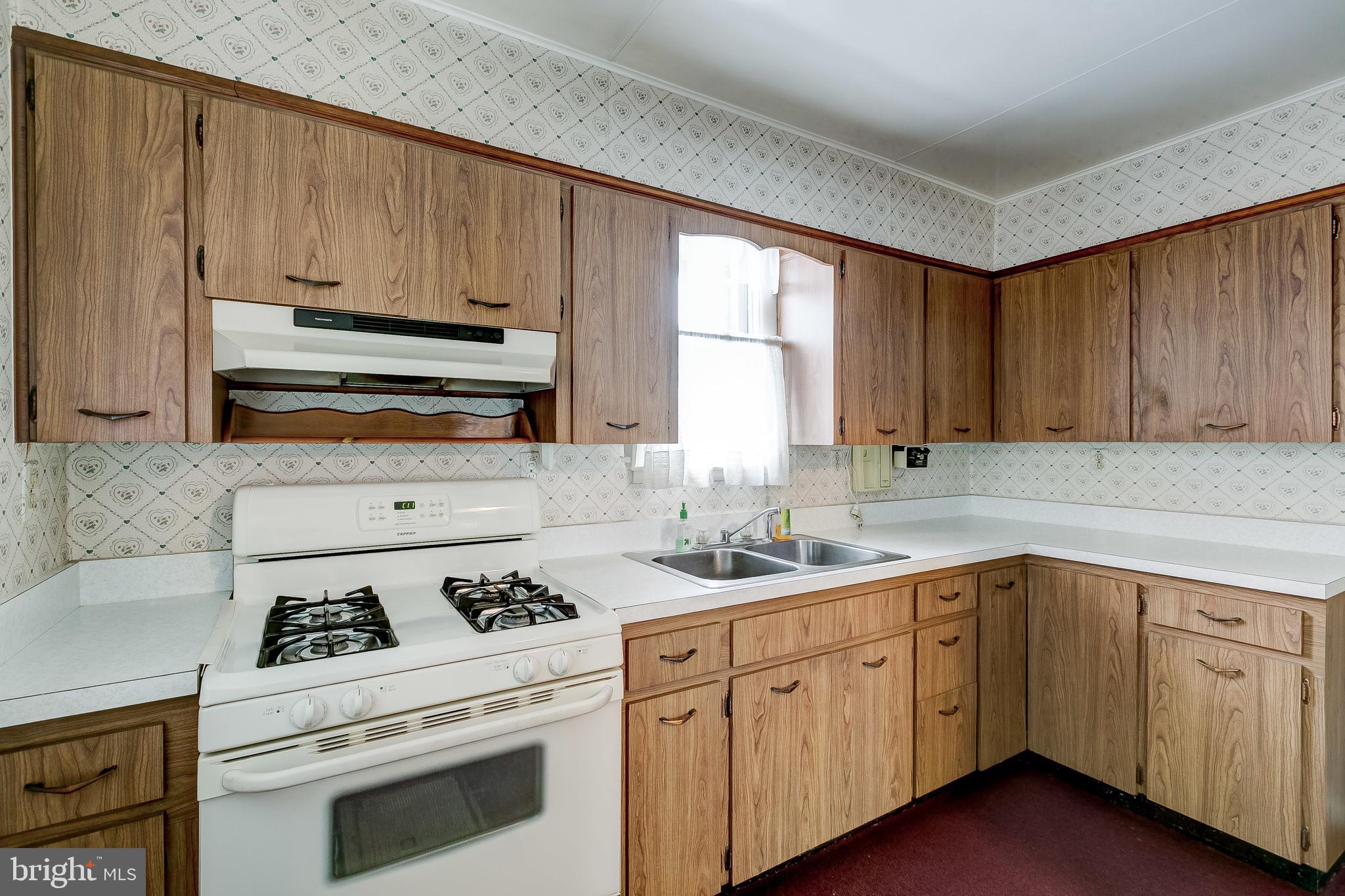 1822 Ellinwood Road Baltimore, MD 21237 - Photo 13 of 40 Gallery Image 13