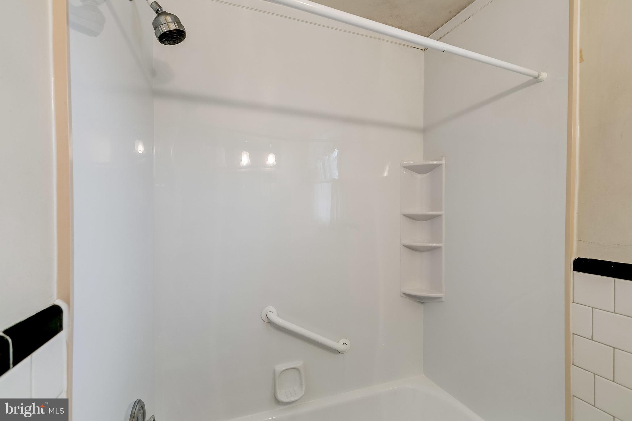 1822 Ellinwood Road Baltimore, MD 21237 - Photo 18 of 40 Gallery Image 18