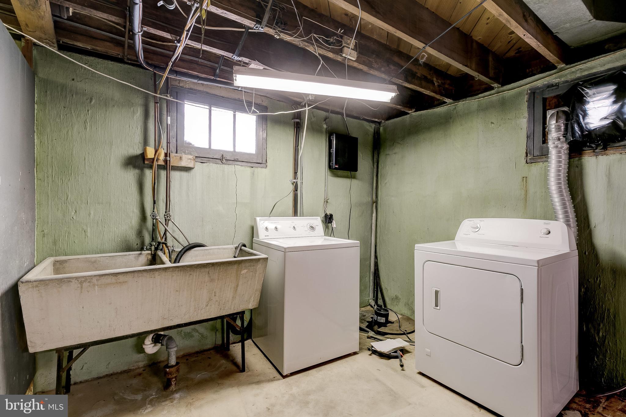 1822 Ellinwood Road Baltimore, MD 21237 - Photo 33 of 40 Gallery Image 33
