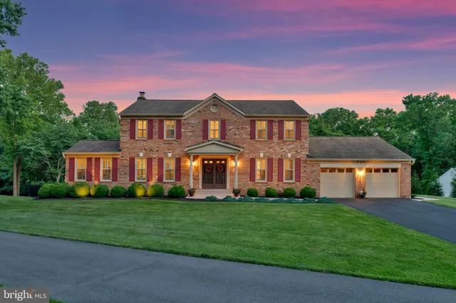 $1,400,000 | 933 Holly Creek Drive, Great Falls, VA 22066