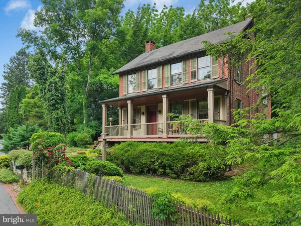 $950,000 | 1867 Old Mill Road, Bethlehem, PA 18015