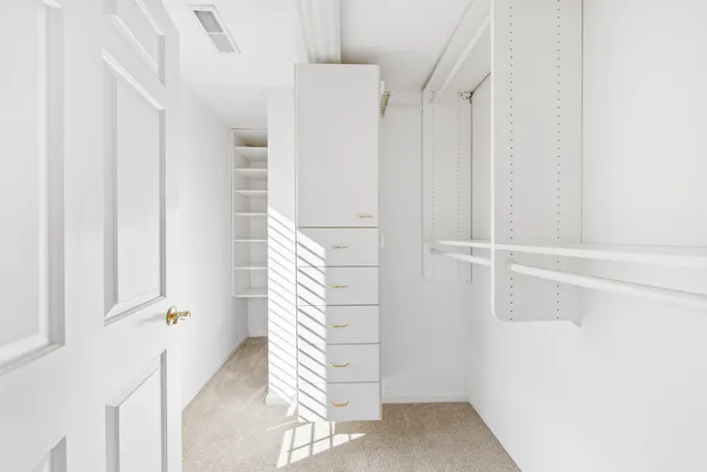 $499,900 | 1515 North Van Buren Street, Unit 513, Milwaukee, WI 53202