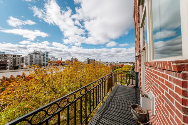 $499,900 | 1515 North Van Buren Street, Unit 513, Milwaukee, WI 53202